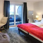 Na-home *